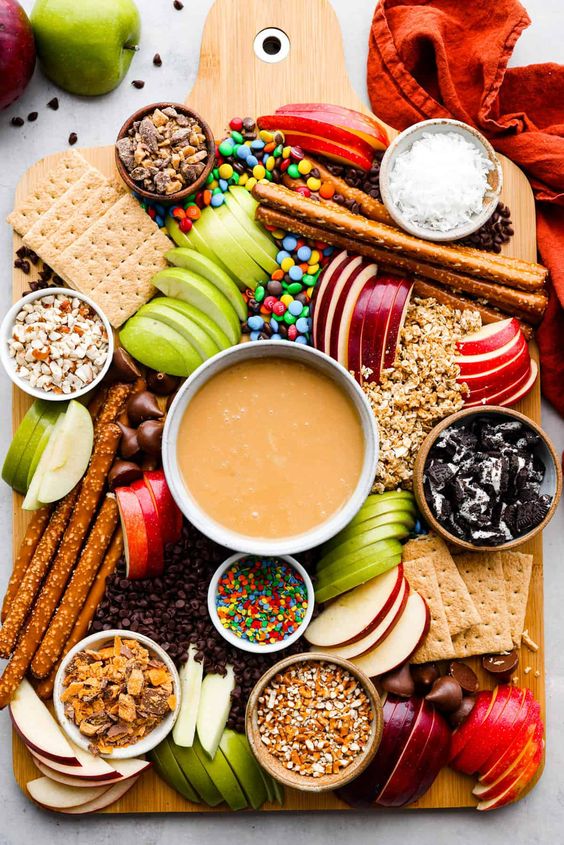 21+ Delicious Fall Dessert Charcuterie Board Ideas You Will Love