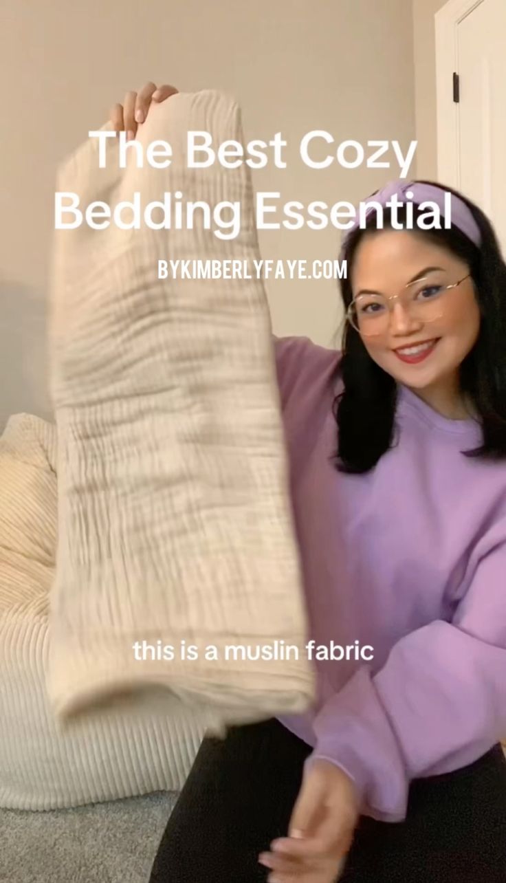 The perfect Cozy Blanket Essential: Muslin Blanket Review