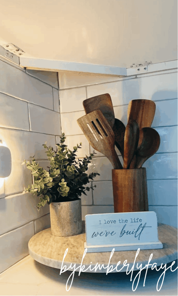 Small Kitchen Decor Ideas